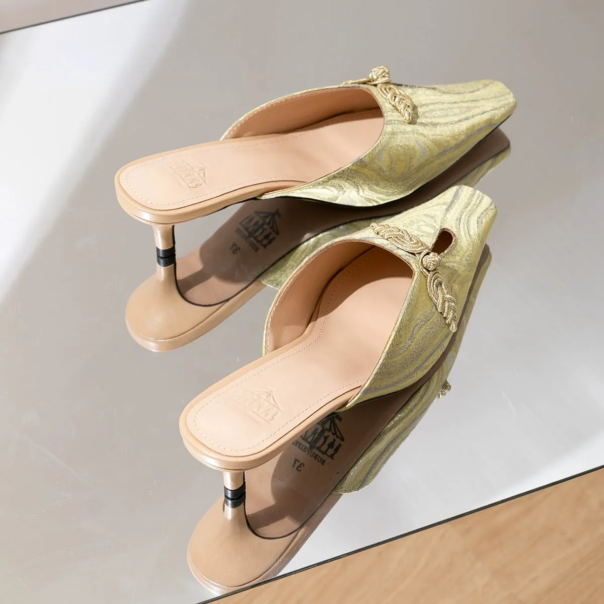 B-FEI o Chinese style new square-topped kitten heel  mule - Shior