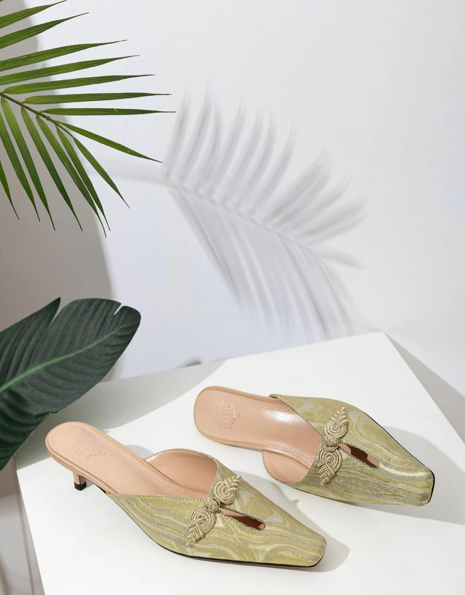 B-FEI o Chinese style new square-topped kitten heel  mule - Shior
