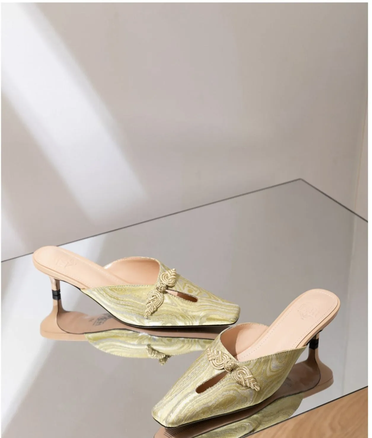 B-FEI o Chinese style new square-topped kitten heel  mule - Shior