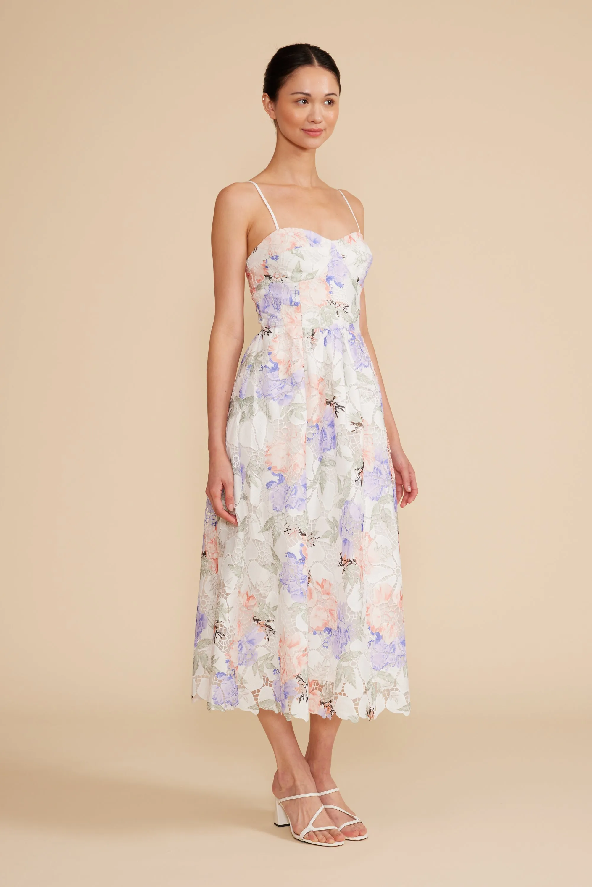 Edda Lace Elegance Midi Dress