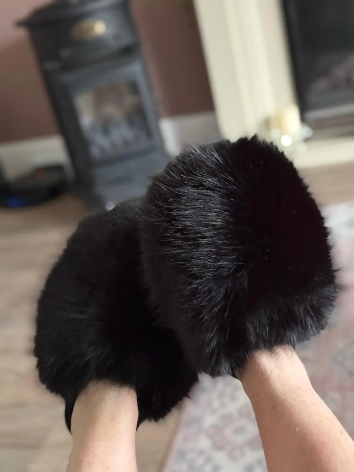 Extreme Fluffy faux Fur Slippers Black full front NO RETURNS ON SALE ITEMS