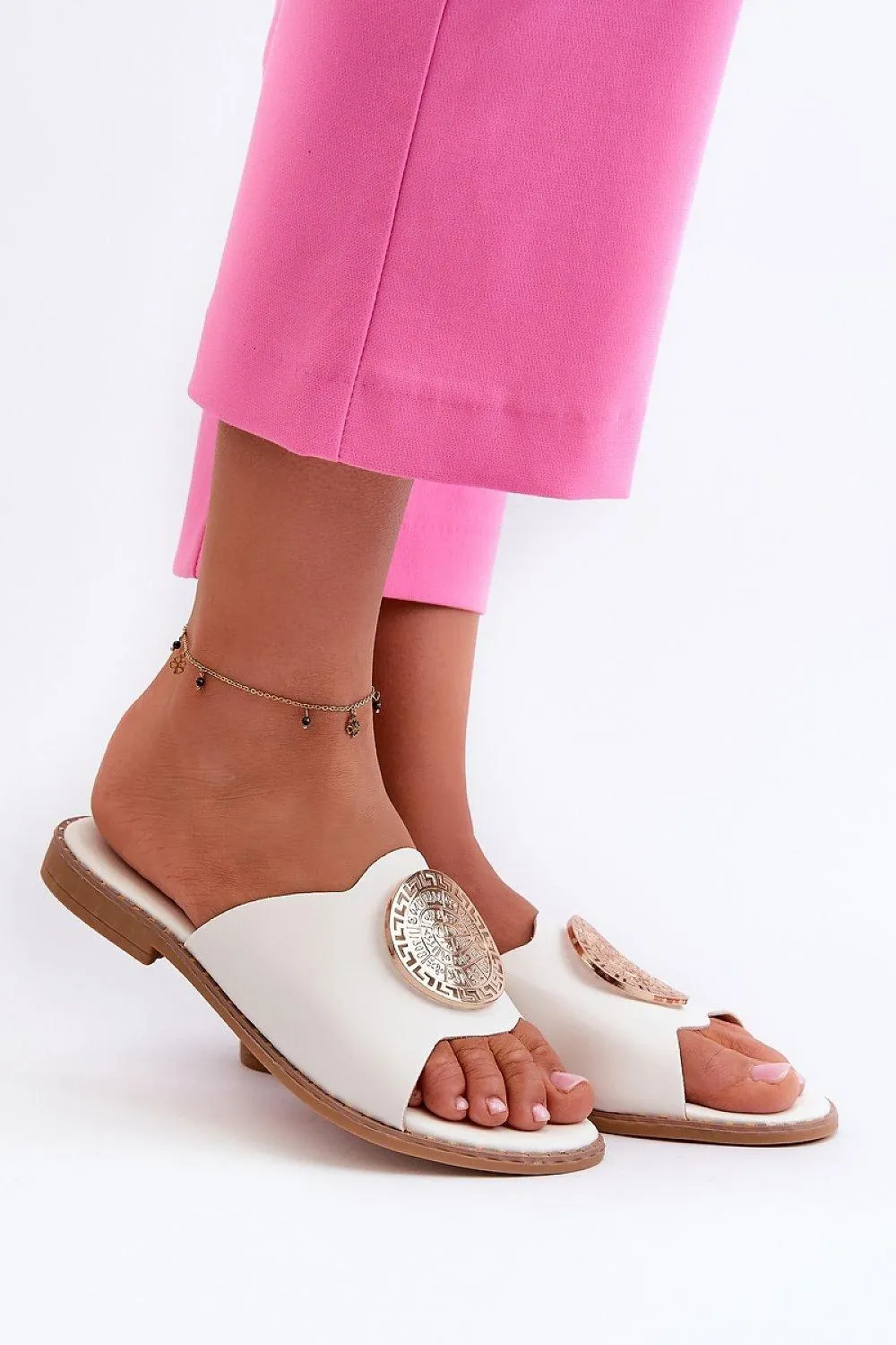 Flip-flops model 198726 Step in style