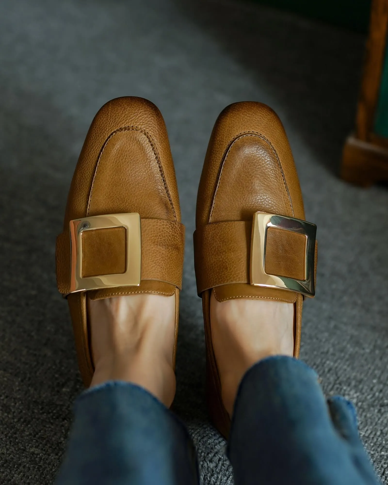 Lawa - Buckled Leather Loafers