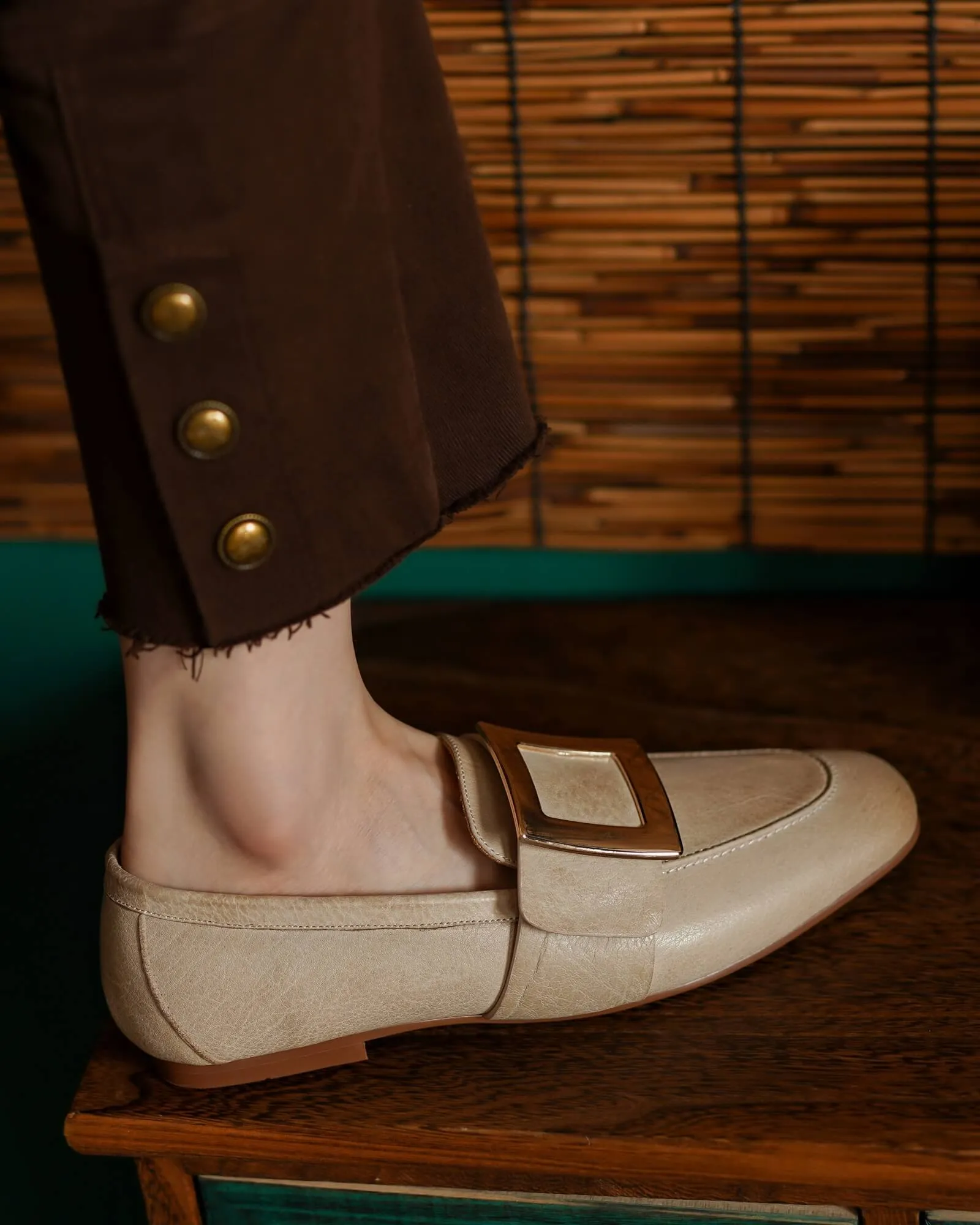 Lawa - Buckled Leather Loafers