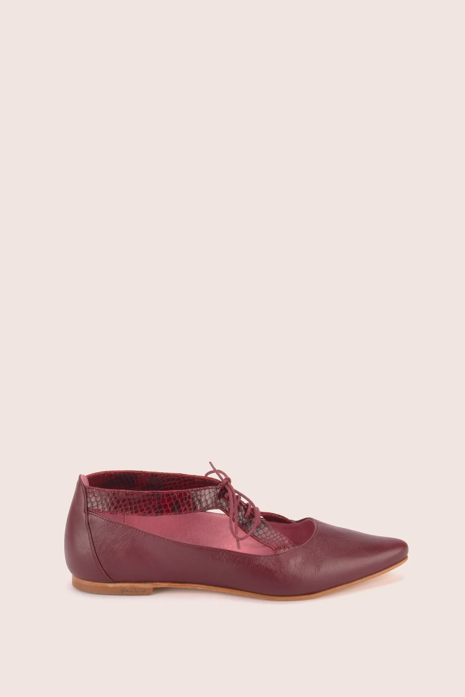 Perl Burgundy