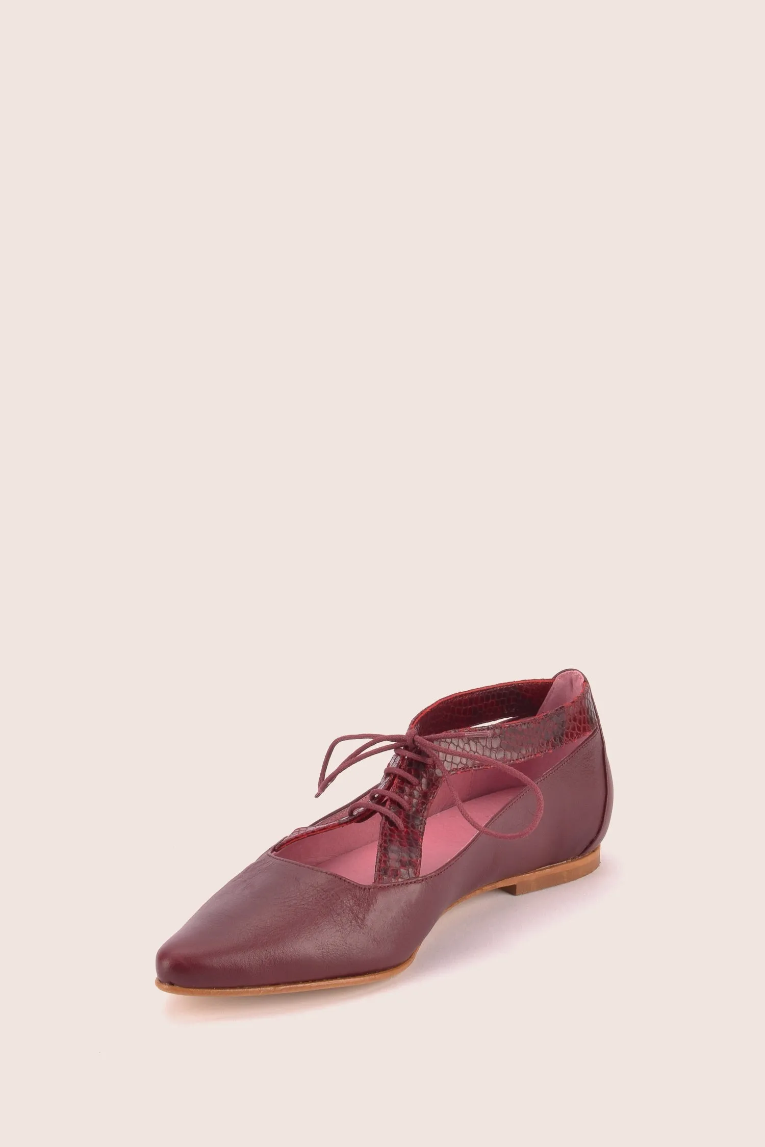 Perl Burgundy