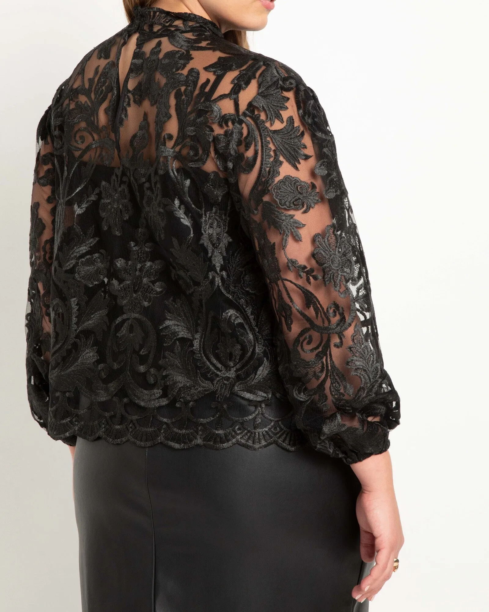 Sarita Glam Night Lace Top | TOTALLY BLACK
