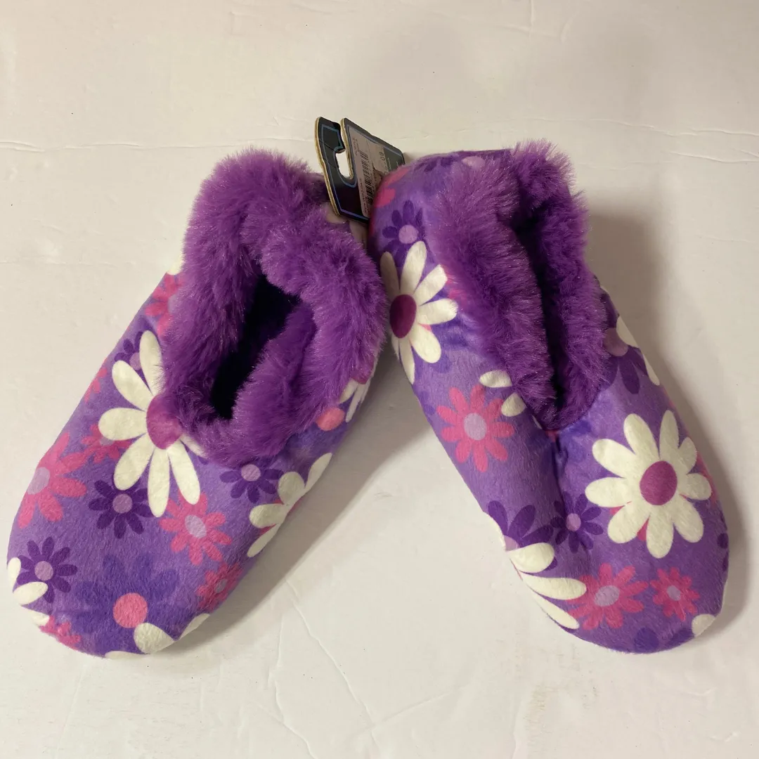 Snoozies Cozy Little Foot Covering (Assorted Designs)