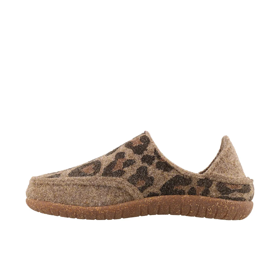 Taos Convertawool Color: Tan Leopard