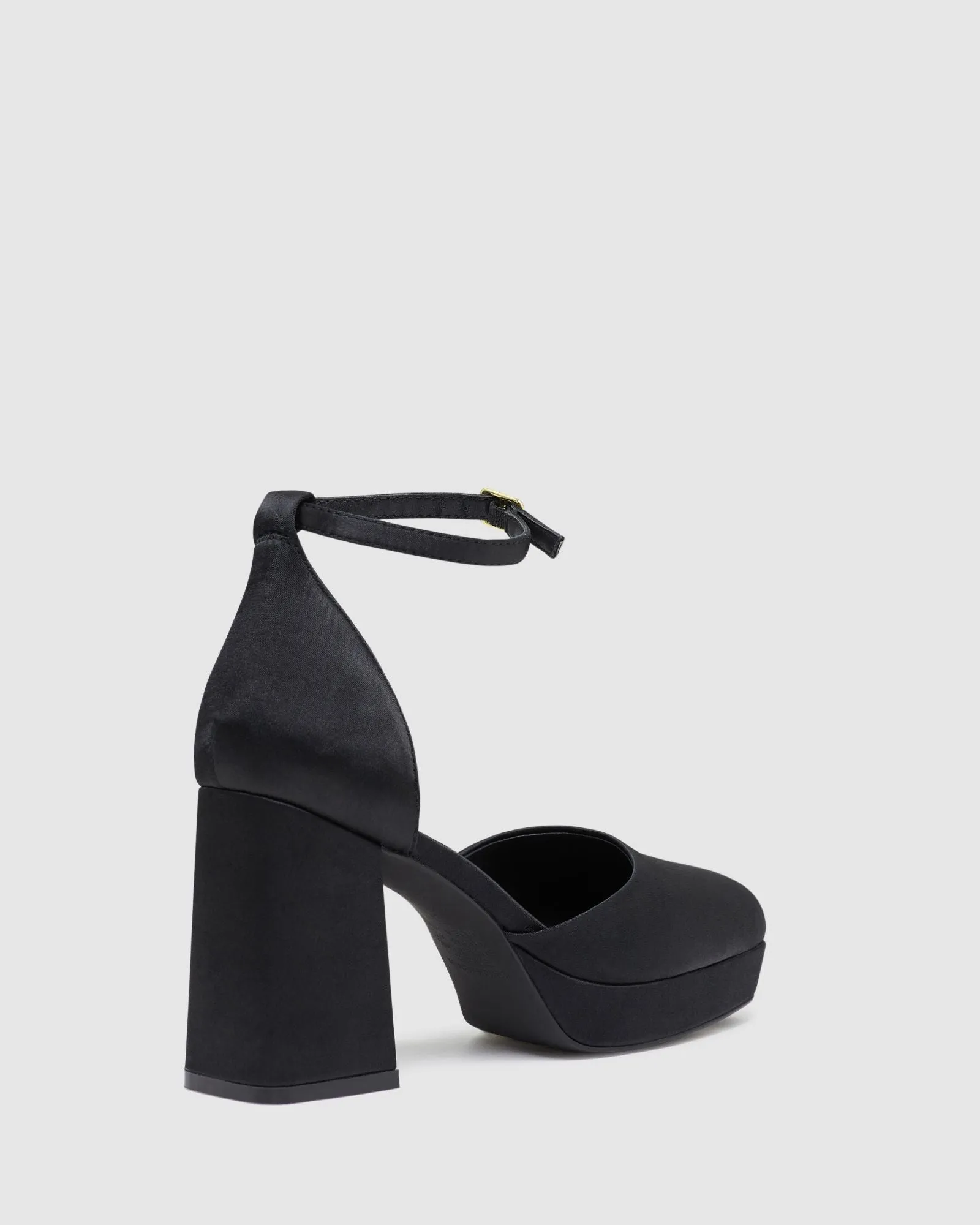 Victoria Closedtoe Platform